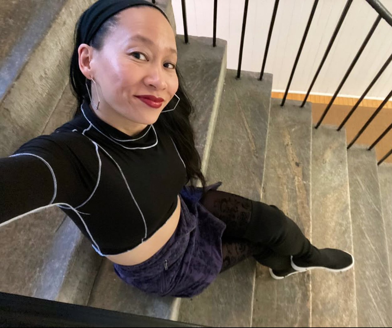 ABOUT — Kelly Tsai